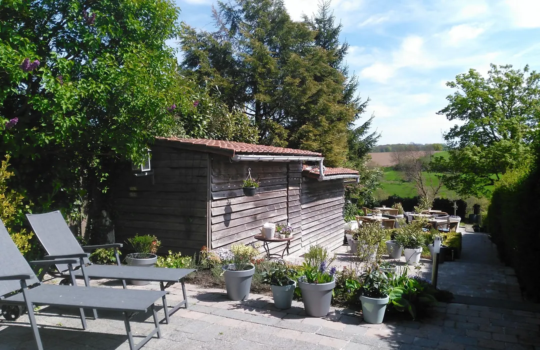 Hotel De Wilde Kriek - before De Karsteboom-1